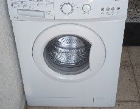 Robin 7kg 1000spin very good condition with delivery