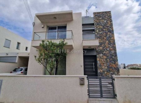 6 Bed Detached Villa for rent in Mesa Geitonia, Limassol