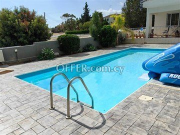 2 Βedroom Αpartment With Communal Swimming Pool  In Alethriko, Larnaca