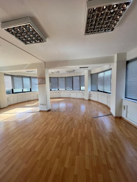 UNFURNISHED 155 m2 OFFICE FOR RENT IN THE LIMASSOL CENTER