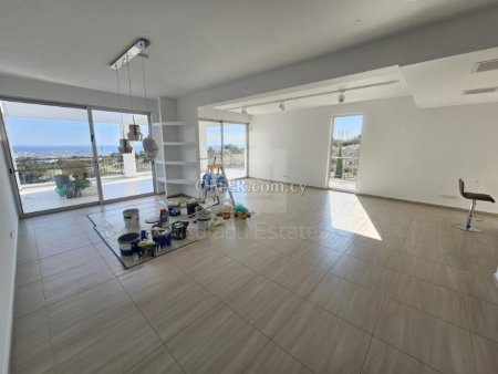 Modern three bedroom penthouse for sale in Agia Fyla