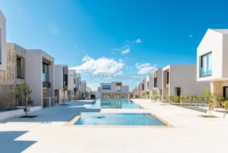 Modern Fully Furnished Detached Villa with Three Bedrooms