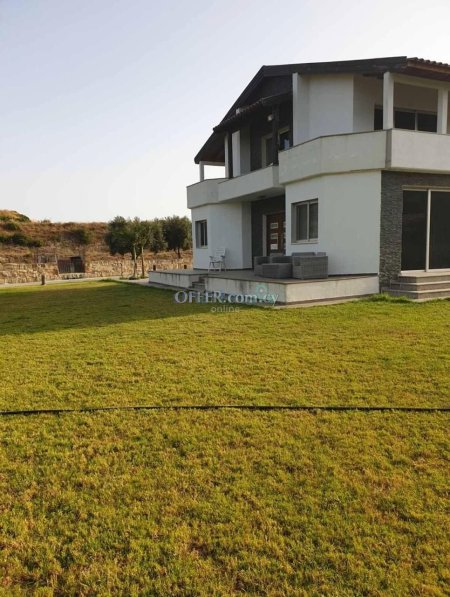 3 Bedroom Deatched Villa For Sale Limassol