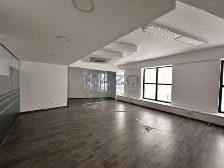 Spacious Commercial Shop for Rent in Columbia Area