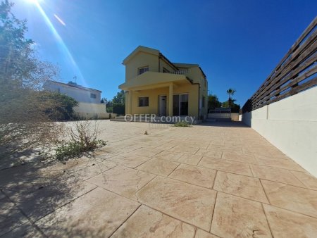 Spacious Detached House with 3 Bedrooms in Ayia Thekla