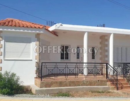 For Sale, Four-Bedroom Ground Floor House in Tseri