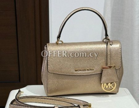 Michael Kors woman bag