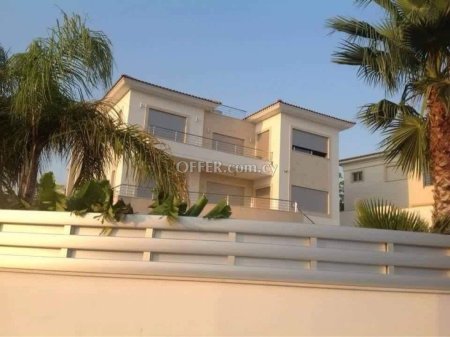 House (Detached) in Agios Tychonas, Limassol for Sale