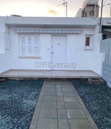 1 Bedroom Maisonette  In Agios Athanasios, Limassol