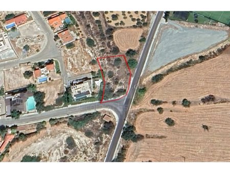 Residential plot for sale in Agios Athanasios