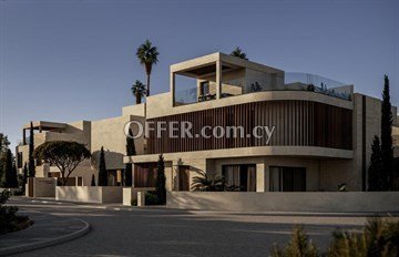 4 Bedroom Villa  In Leivadia, Larnaka