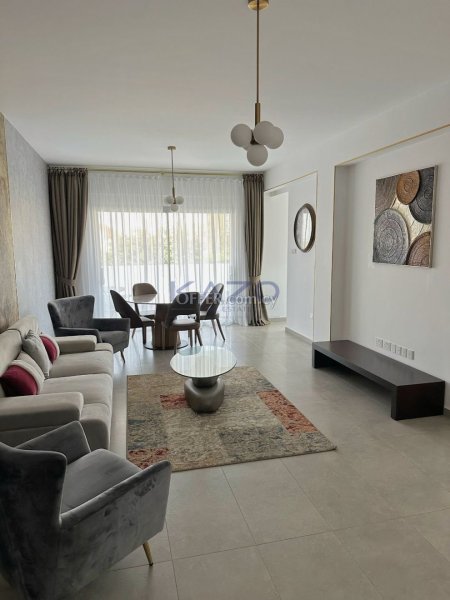 Modern 2 Bedroom Apartment with Pool in Germasoyeia