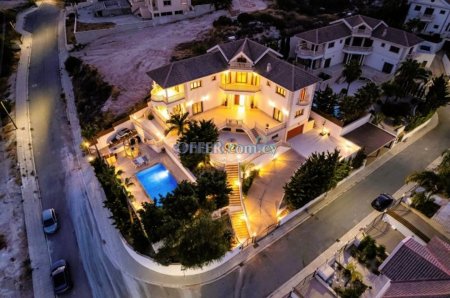 6 Bedroom Detached Villa For Rent Limassol