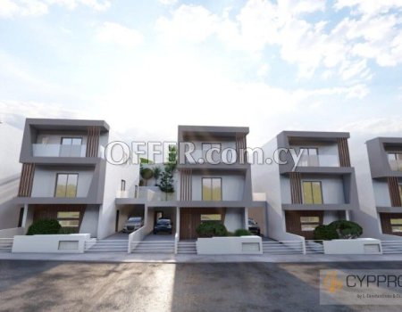 5 Bedroom House in Agios Athanasios