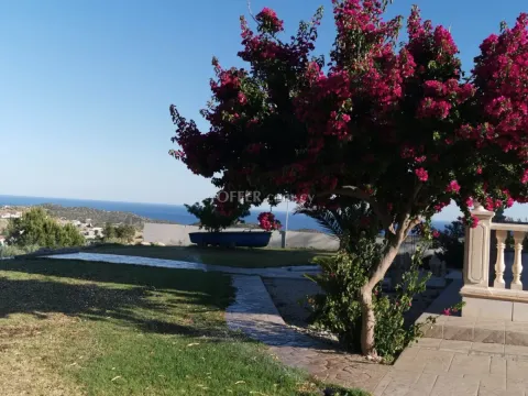 4-bedroom Detached Villa 226 sqm in Parekklisia - Main Photo