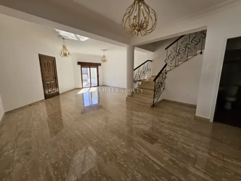 3 Bed Detached House for rent in Zakaki, Limassol - Main Photo