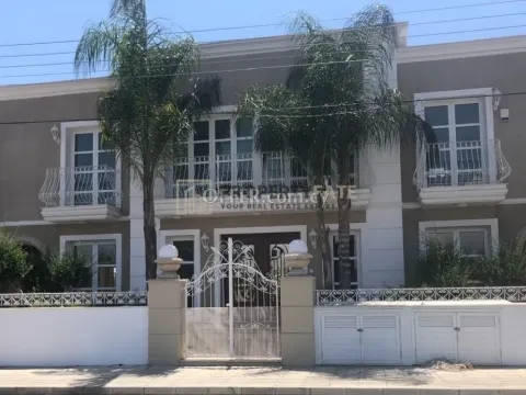 3 Bedroom House for Rent in Polemidia - Main Photo